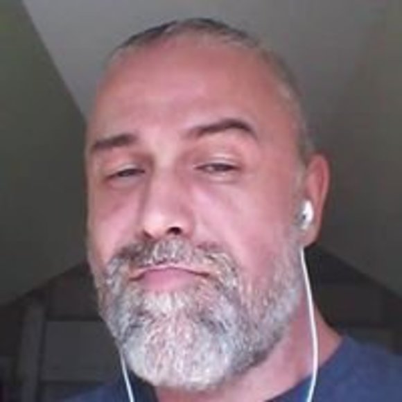 Meet your Posher, Chris - Picture 1 of 1